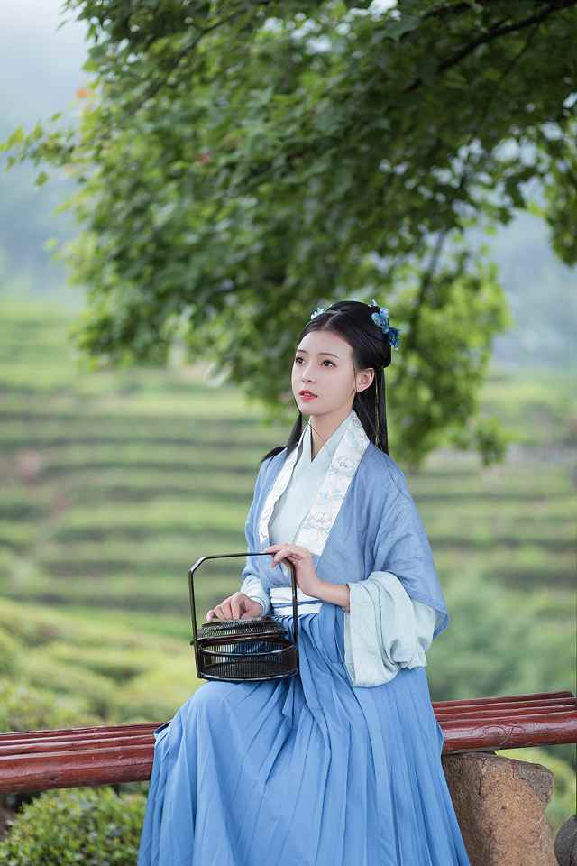 典雅漂亮的美人唯美古风摄影图片