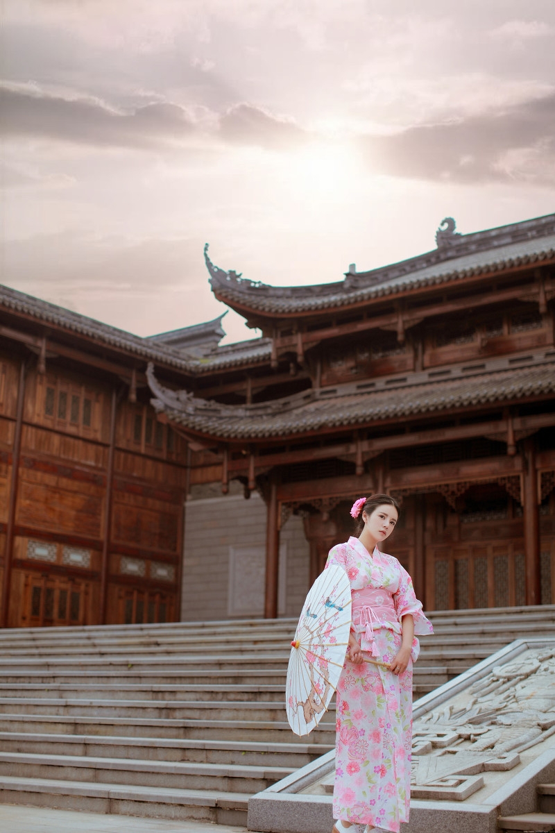 小脸美女日系和服唯美迷人写真