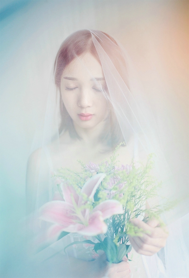 清纯美女温馨婚纱摄私房影唯美写真