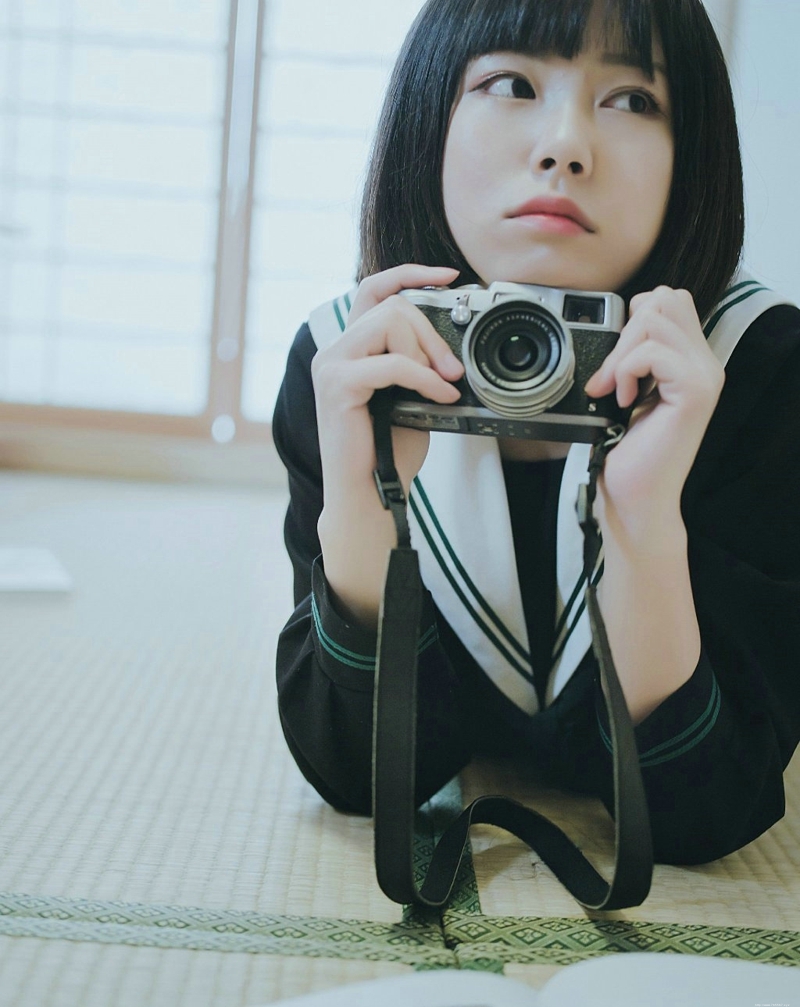 日系波波头妹子私房可爱俏皮写真