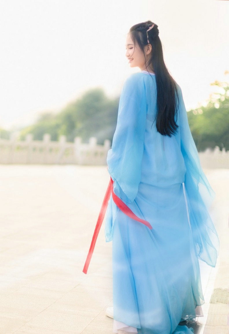 清纯古装美女皇宫唯美写真倾国倾城