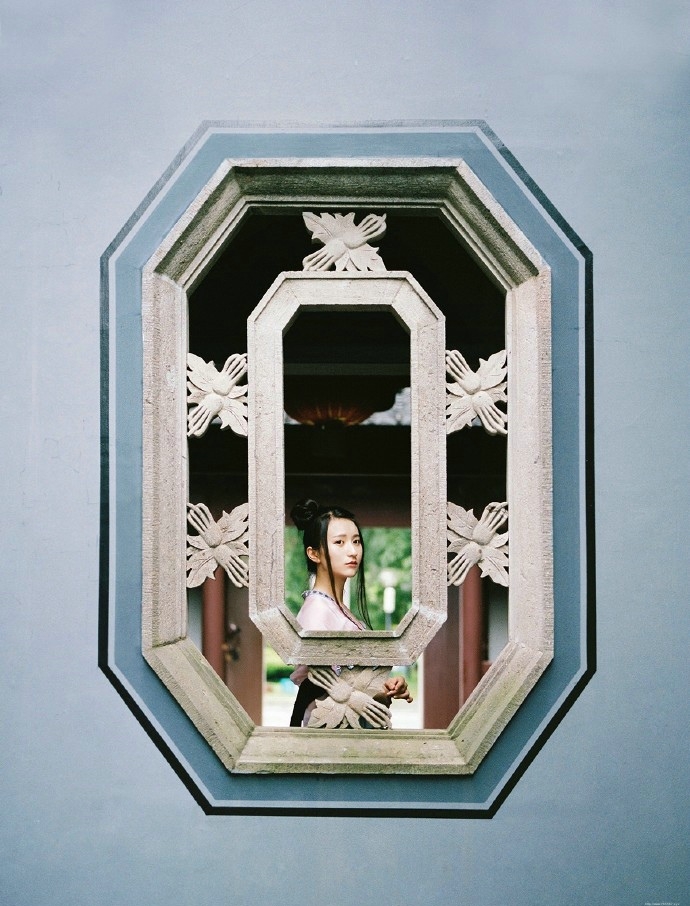 清新古装美女阳光温馨风韵写真