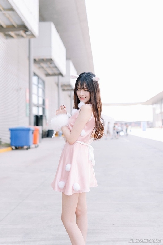 甜美少女私房兔子装俏皮诱惑写真