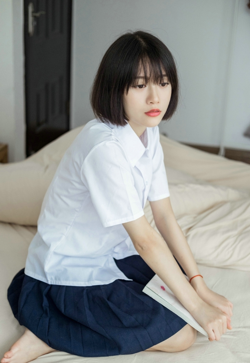 日系可爱妹子私房制服悠闲慵懒