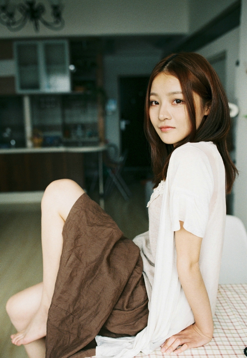 私房气质美女长发素雅漂亮脸蛋