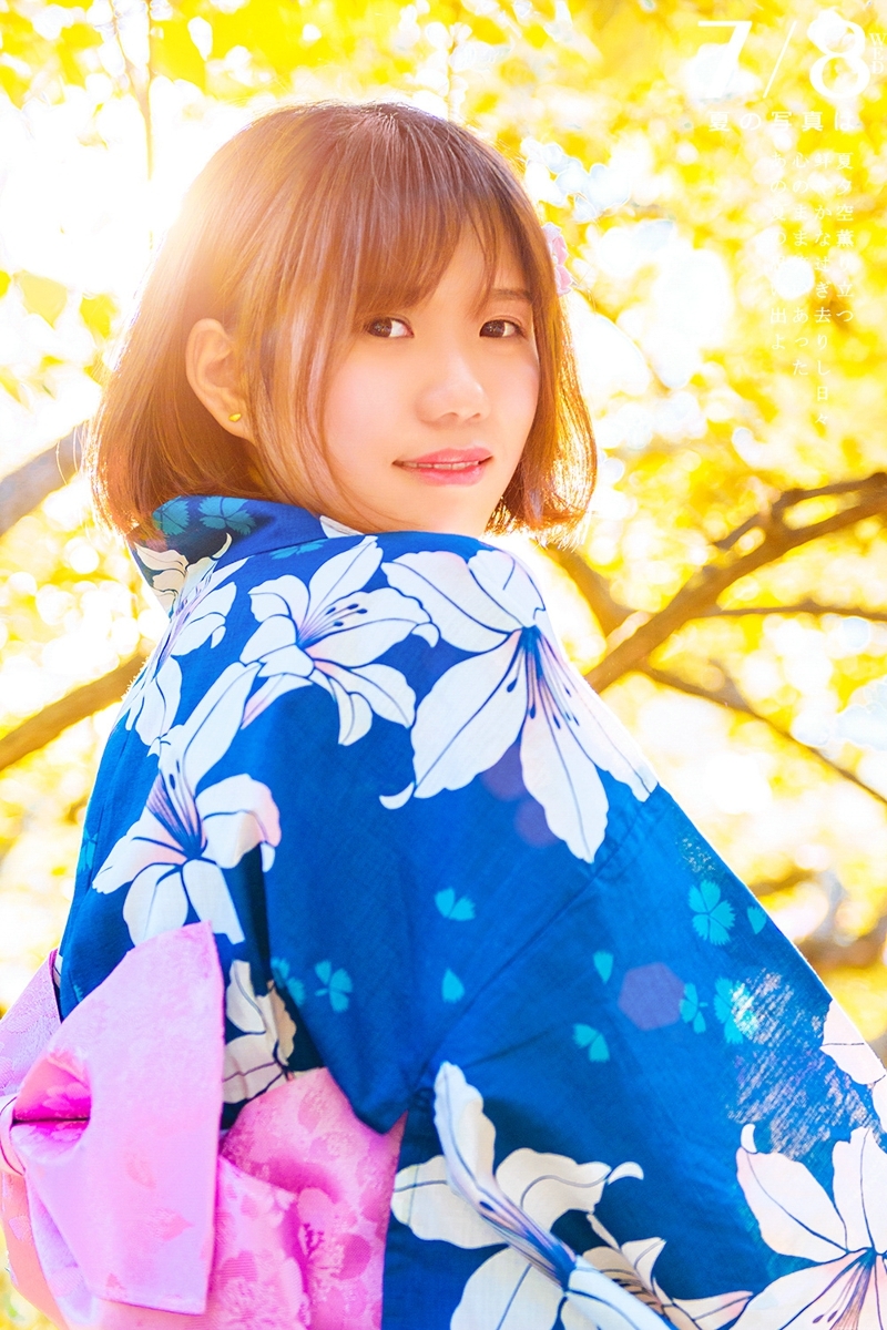 夏日阳光下的和服扇子妹子明媚写真