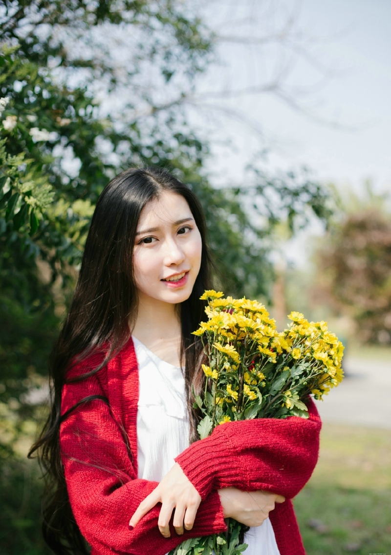 长发女神花朵般娇艳美丽动人