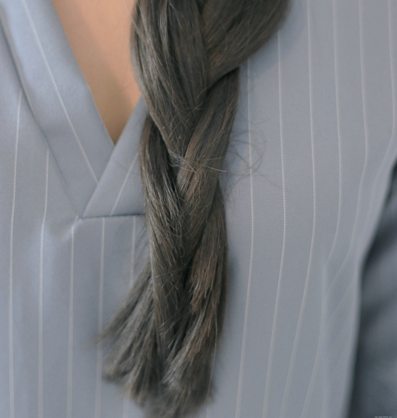 纯净私房内的森系姑娘安静怡人