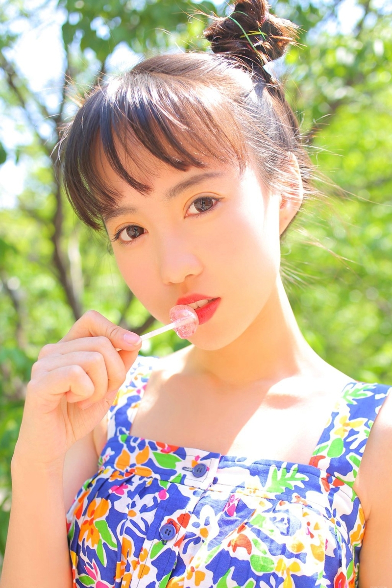 夏日连衣裙棒棒糖小巧玲珑妹子清爽可人