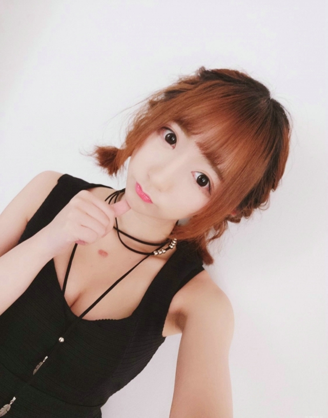 清纯美女萝莉Rena_兰酱自拍私房照可爱迷人写真