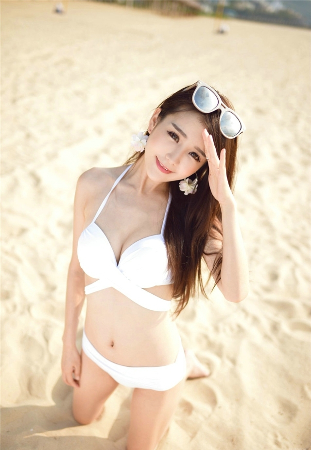 性感诱惑少女白皙美腿大胆写真摄影艺术图