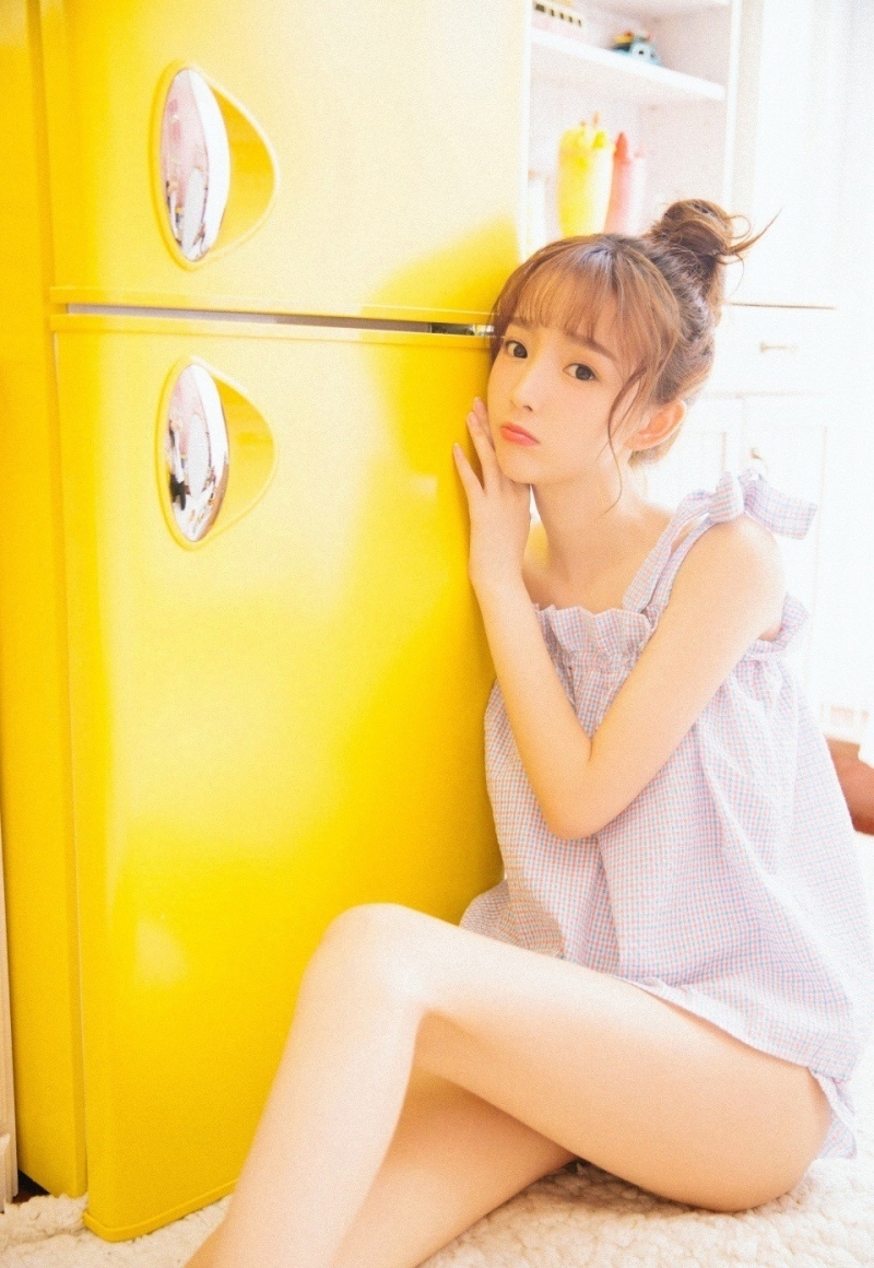 2020年元气美少女俏皮惹火私拍