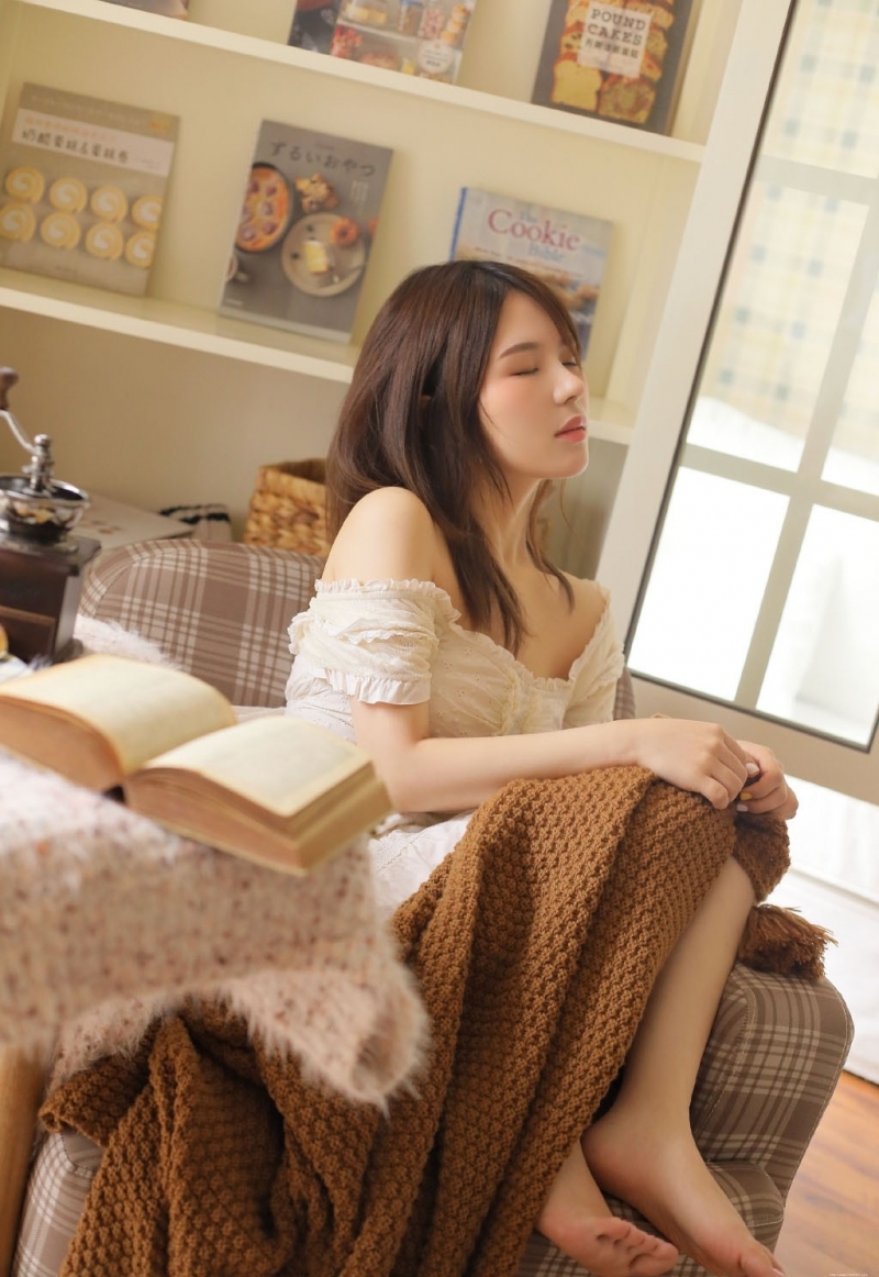 极品舞蹈少女娇躯玲珑惹火美女图