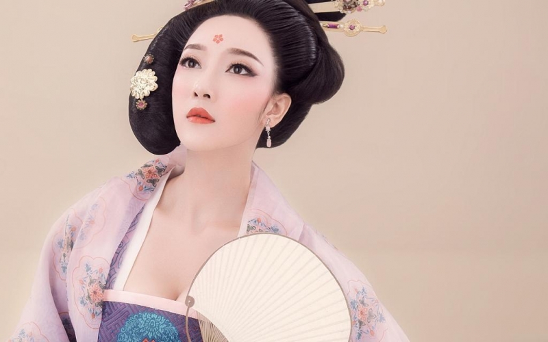 唐代古装美女高贵美艳摄影写真