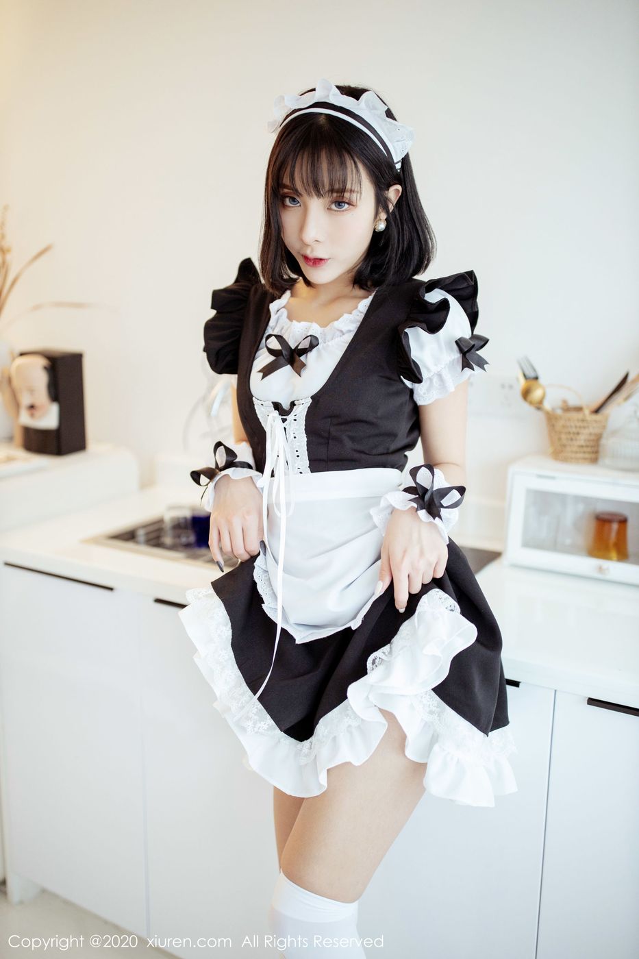 [XIUREN秀人网] 美女模特陈小喵情趣内衣女仆装扮私房写真 No.2008