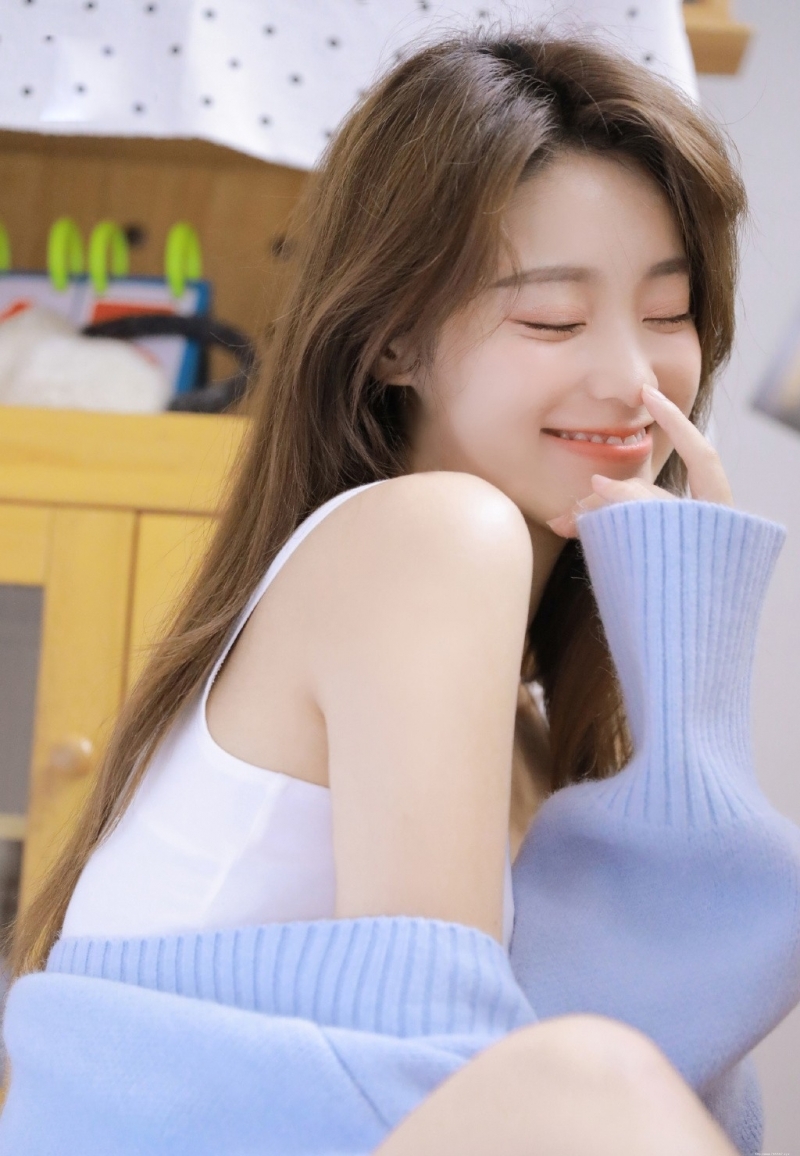 治愈系女生清纯干净美女写真