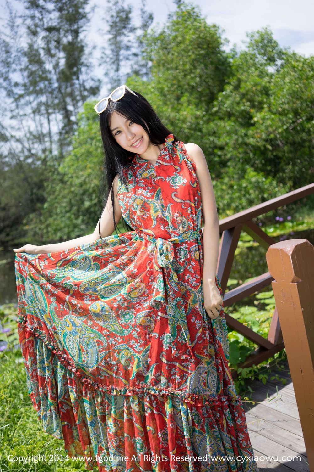 [TGOD推女神] 美女模特绮里嘉ula – 小清新沙滩系列沙巴旅拍