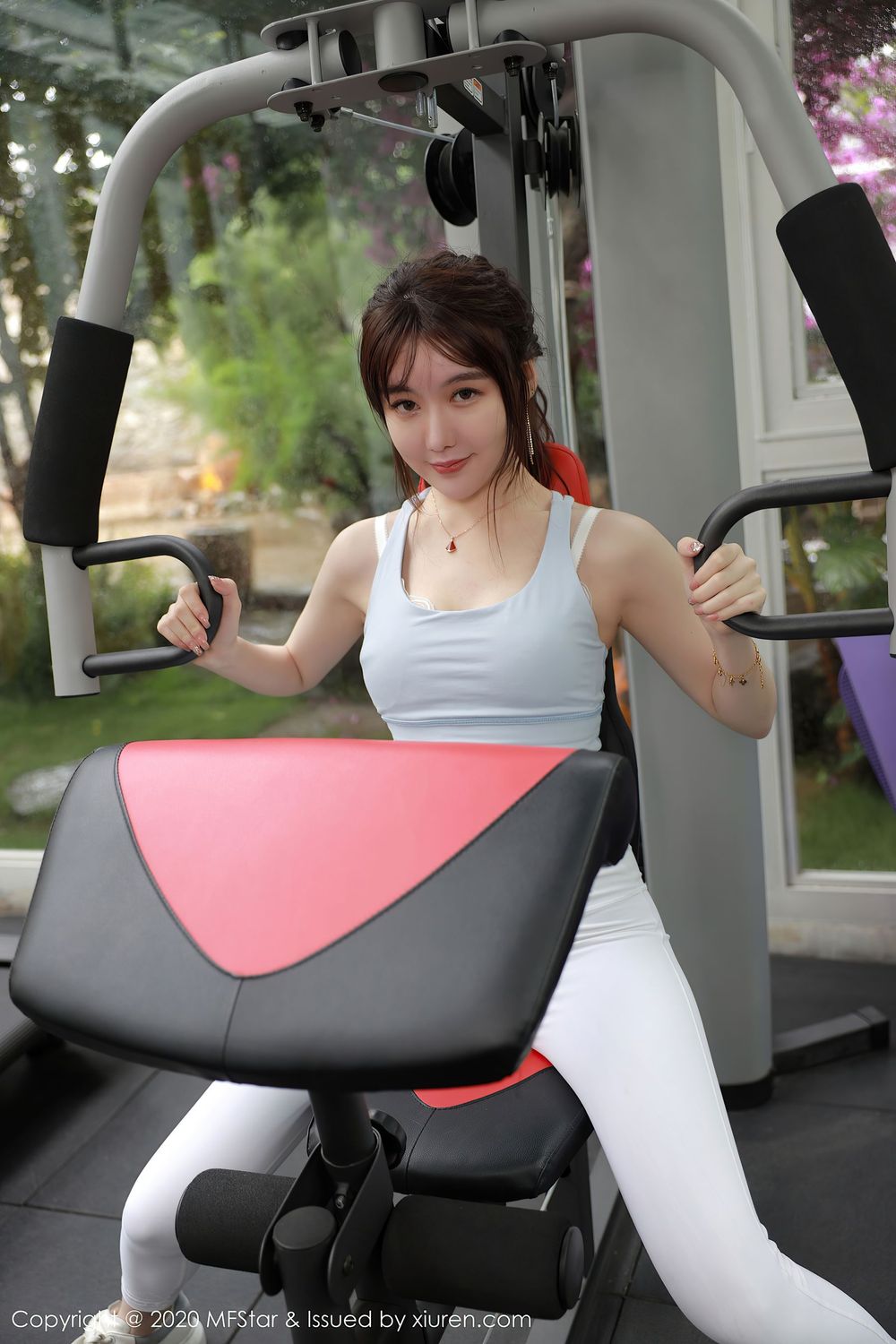 [MFStar模范学院] 美女模特薛琪琪sandy – 健身房惹火身材主题大理旅拍 Vol.365