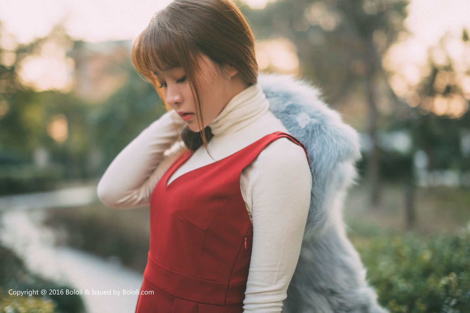 [Bololi波萝社] 美女模特柳侑绮/七宝 – 变装死库水+皮草诱惑写真 BOL.027