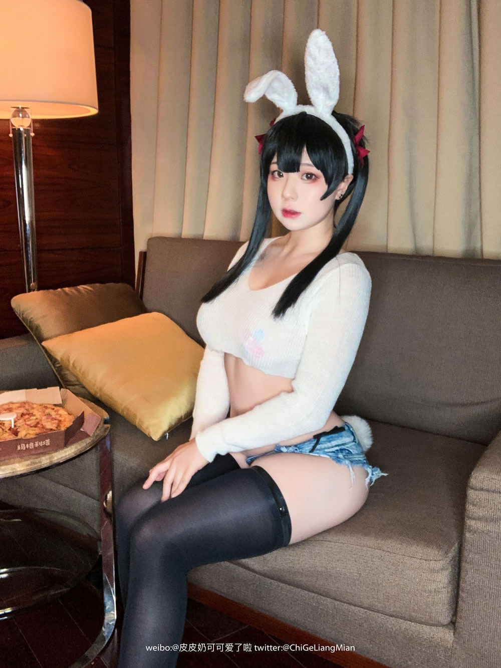 [美女Coser] 皮皮奶可心爱了啦 《披萨白兔》