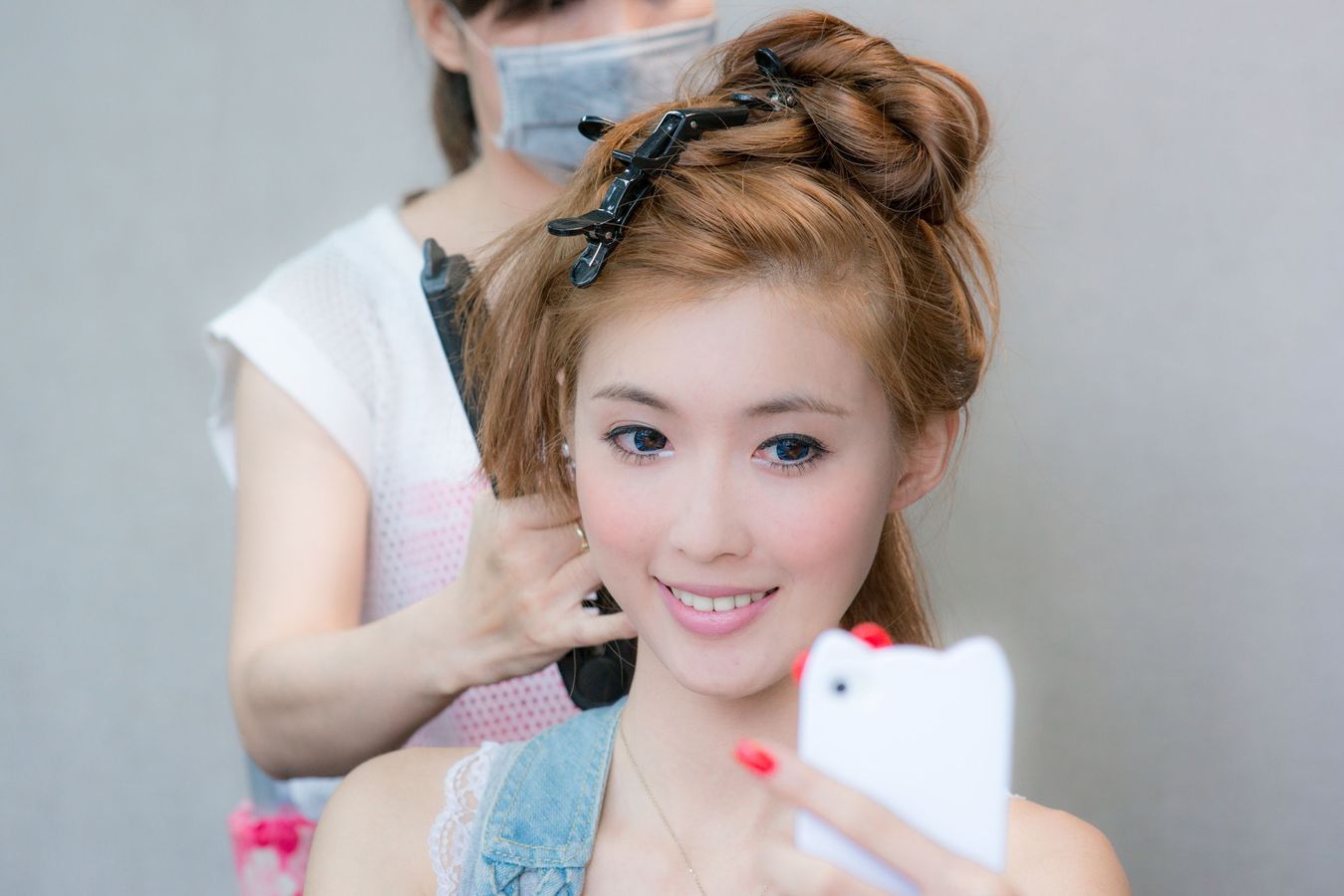 台湾性感女神金允乔/Kila晶晶 – 红色吊裙+抹胸婚纱创作写真