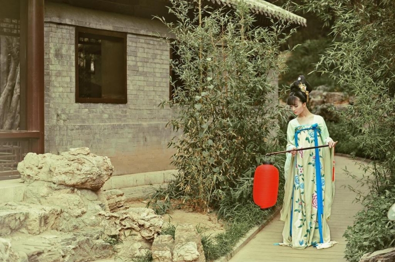 簪花侍女花容月貌美若天仙图片